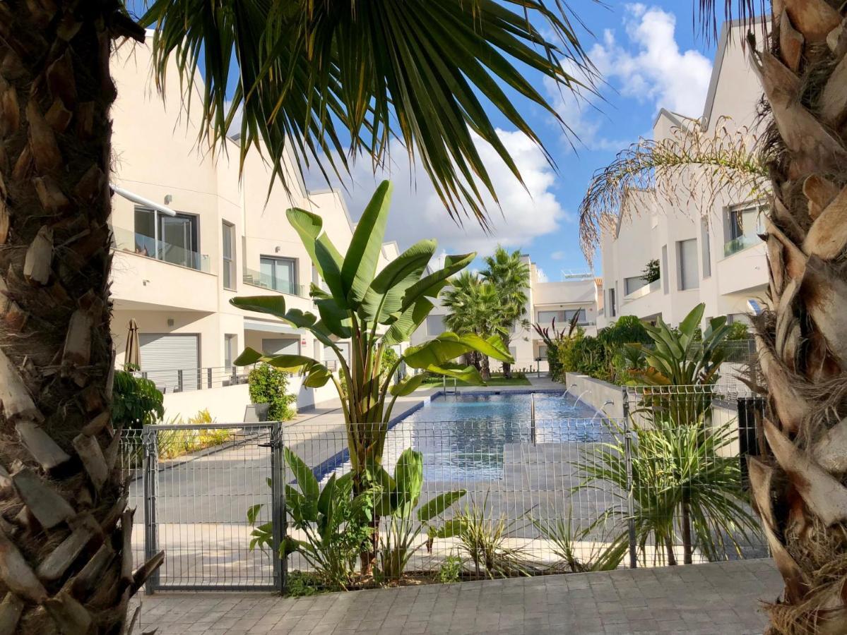 Villa Amalia 54 Torrevieja Eksteriør bilde