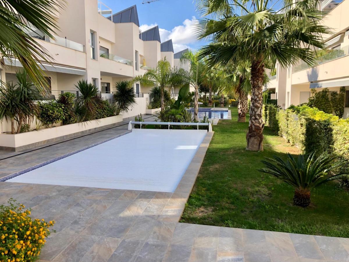 Villa Amalia 54 Torrevieja Eksteriør bilde